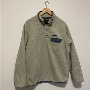 Patagonia Fleece Pullover (oatmeal colour with dark teal accents)